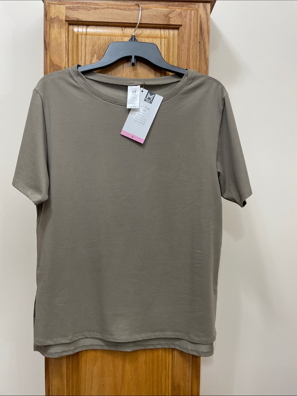 Members Mark Short Sleeve Tee in Olive Green Size Small NWT